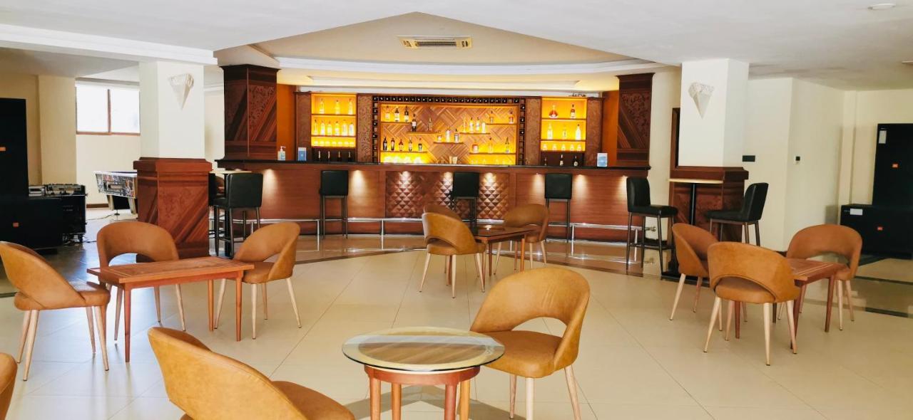 Kampala Nile Resort Seeta Luaran gambar